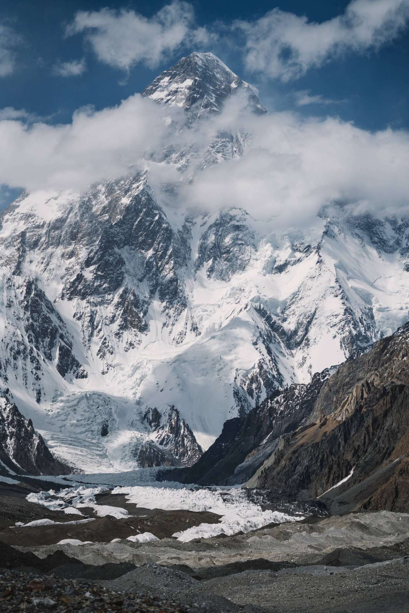 Interview K2 Andrzej Bargiel First Descent Mountain Shot