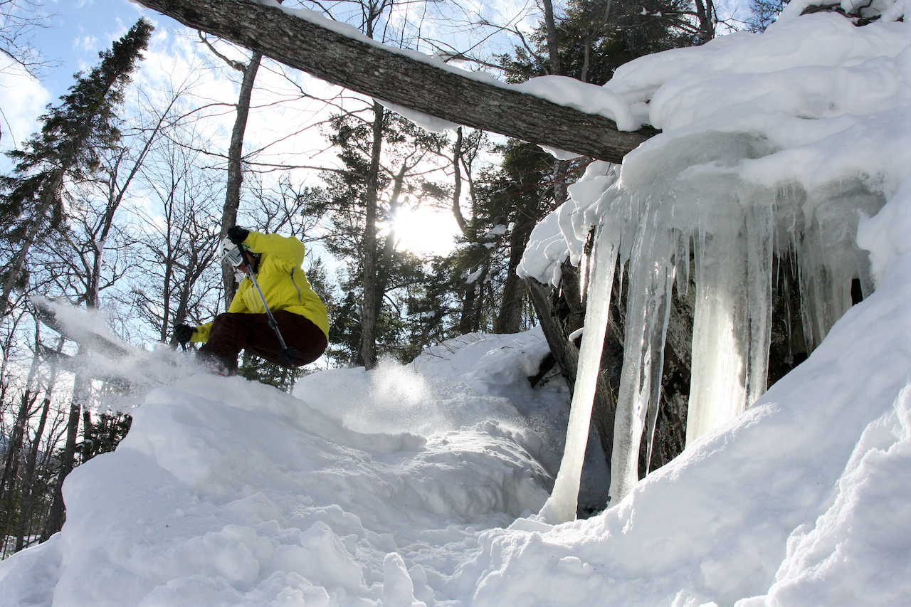 Mount-Bohemia-Champagne-Pow-on-a-Beer-Budget-JTRobinson2-skier-icycles
