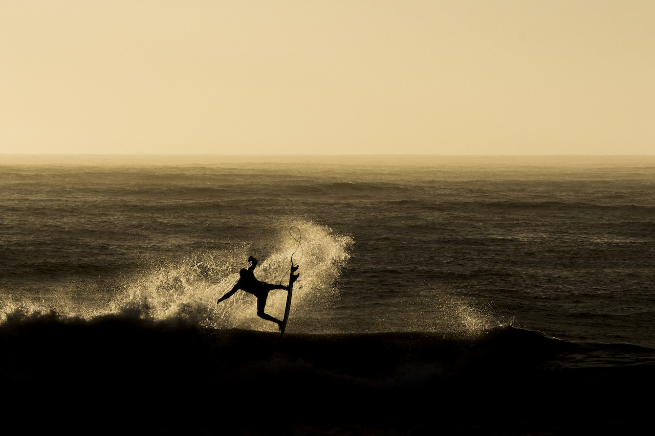 Boards-Blizzards-Winter-Surfing-Nova-Scotia-breaking-wave-photo-by-Marcus-Palladino