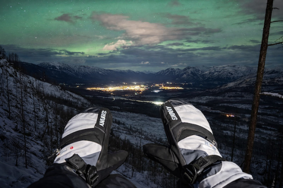 Swany mitts and the northern lights